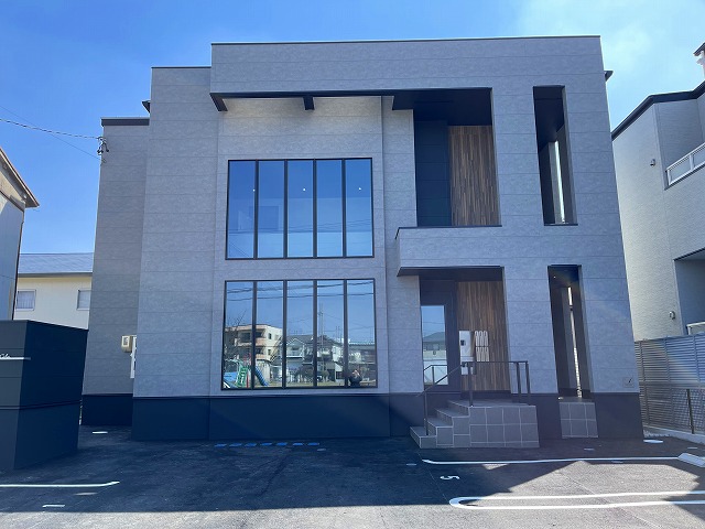 Verious Calm~ベリアス カーム~(春日井市 賃貸) 木造2階建 1LDK 1階大型テラス有 2階ロフト有 アイキャッチ画像